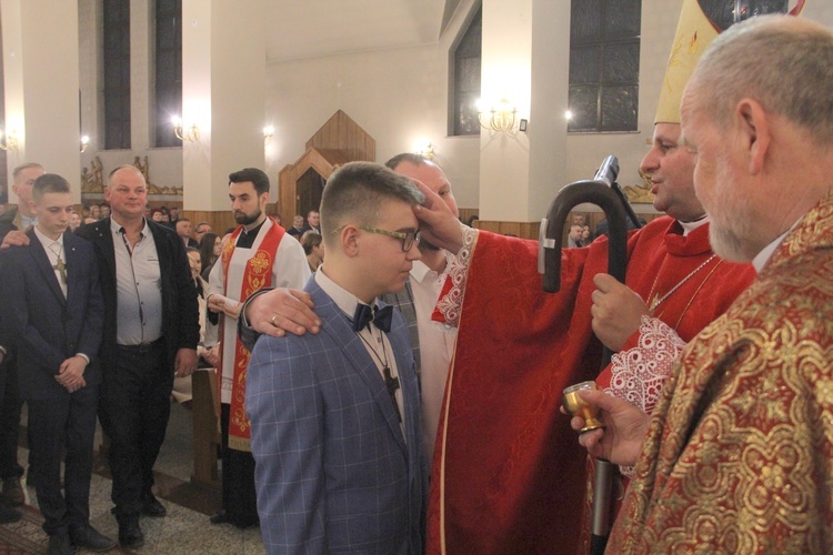 Bierzmowanie w Wielogłowach