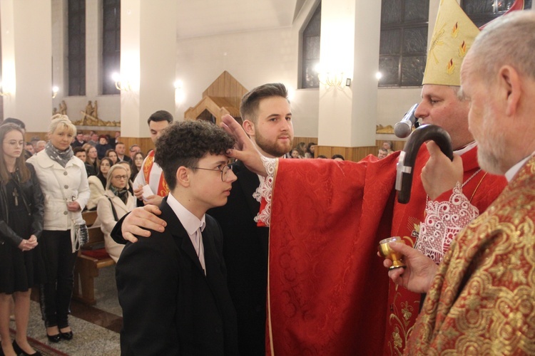 Bierzmowanie w Wielogłowach