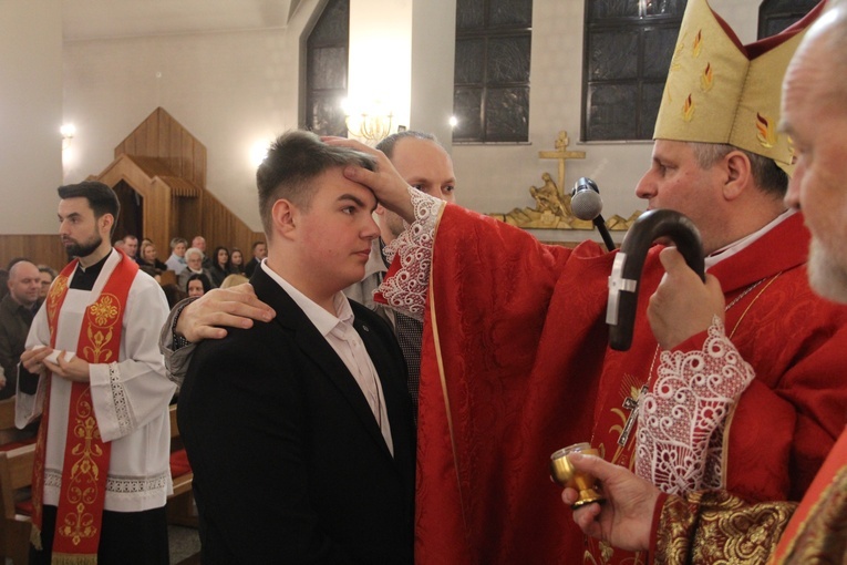 Bierzmowanie w Wielogłowach