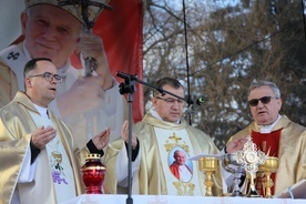 Pilanie dziękowali Bogu za św. Jana Pawła II