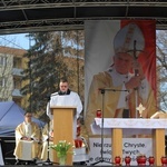 Msza św. pod papieskim pomnikiem