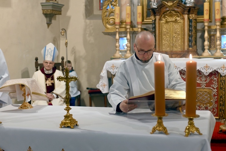 Poświęcenie ołtarza w Długopolu Górnym