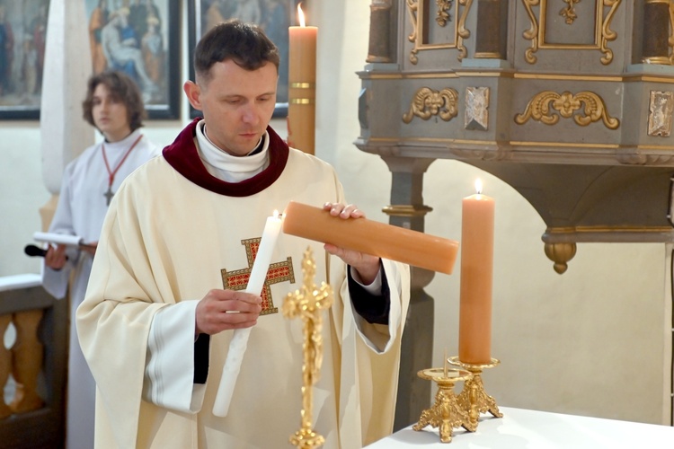 Poświęcenie ołtarza w Długopolu Górnym