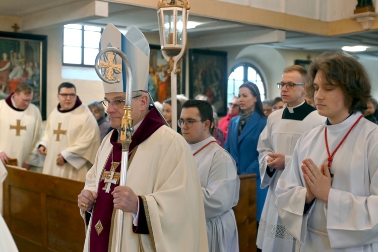 Poświęcenie ołtarza w Długopolu Górnym