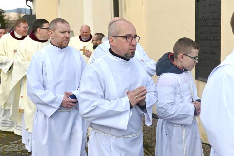 Poświęcenie ołtarza w Długopolu Górnym