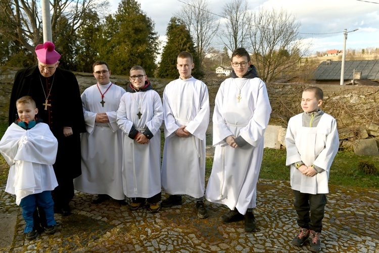 Poświęcenie ołtarza w Długopolu Górnym