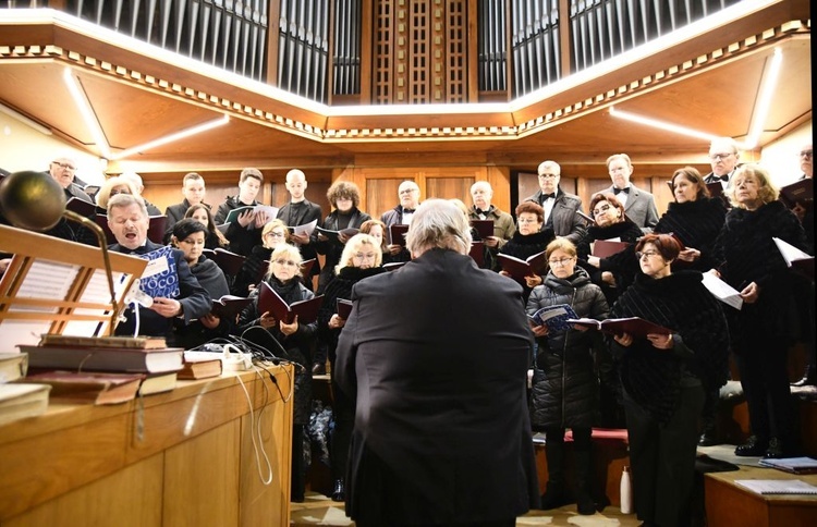 Zielona Góra. Koncert muzyki pasyjnej