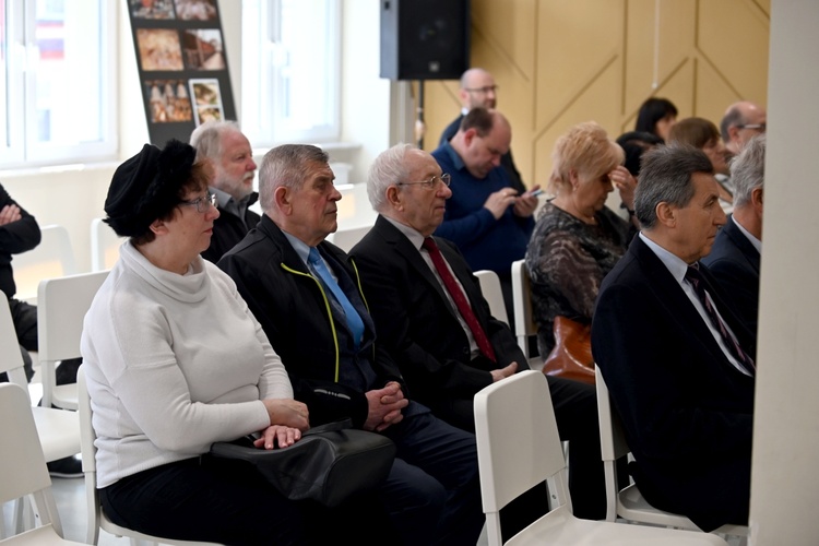 Świdnica. "Ocalona" - trzeci tom albumu o renowacji katedry