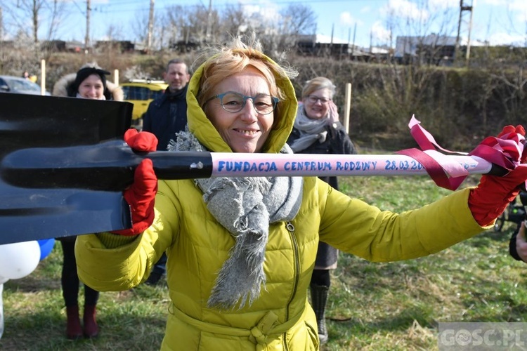 Zielona Góra. Budowa domu Fundacji Centrum Rodziny rozpoczęta