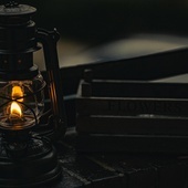 170 lat temu zaświeciła pierwsza na świecie lampa naftowa