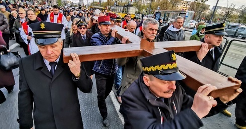Silni nadzieją. XXIII Ogólnopolska Droga Krzyżowa Ludzi Pracy