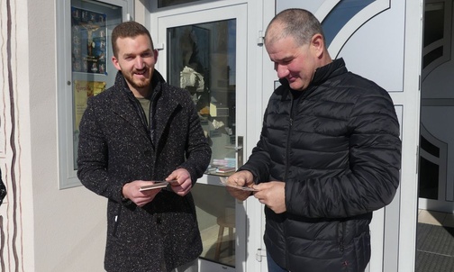 Damian Stawicki o swojej samotnej pielgrzymce śladami św. Antoniego opowiadał uczestnikom Mszy św. w Kalnej.