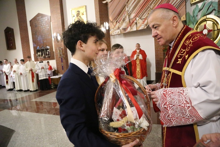 Bierzmowanie w par. pw. Miłosierdzia Bożego w Brzesku