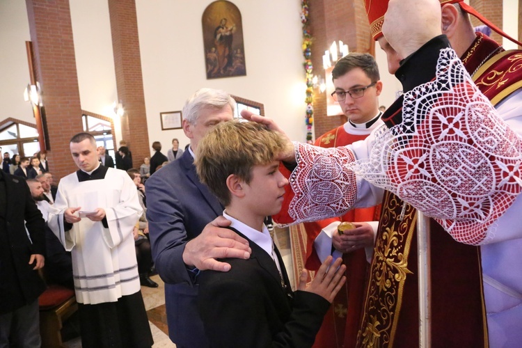 Bierzmowanie w par. pw. Miłosierdzia Bożego w Brzesku