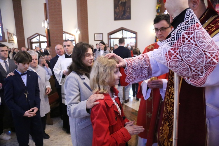 Bierzmowanie w par. pw. Miłosierdzia Bożego w Brzesku