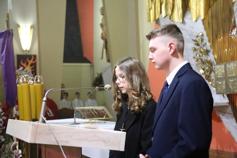 Bierzmowanie w par. pw. św. Jakuba w Brzesku