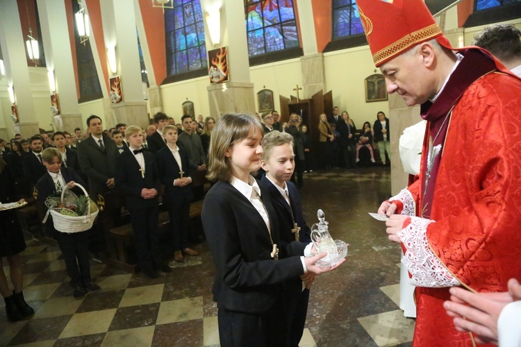 Bierzmowanie w par. pw. św. Jakuba w Brzesku