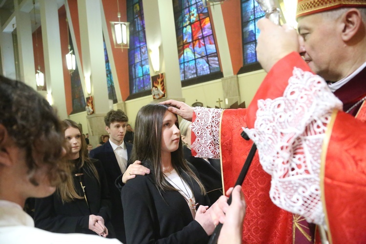 Bierzmowanie w par. pw. św. Jakuba w Brzesku