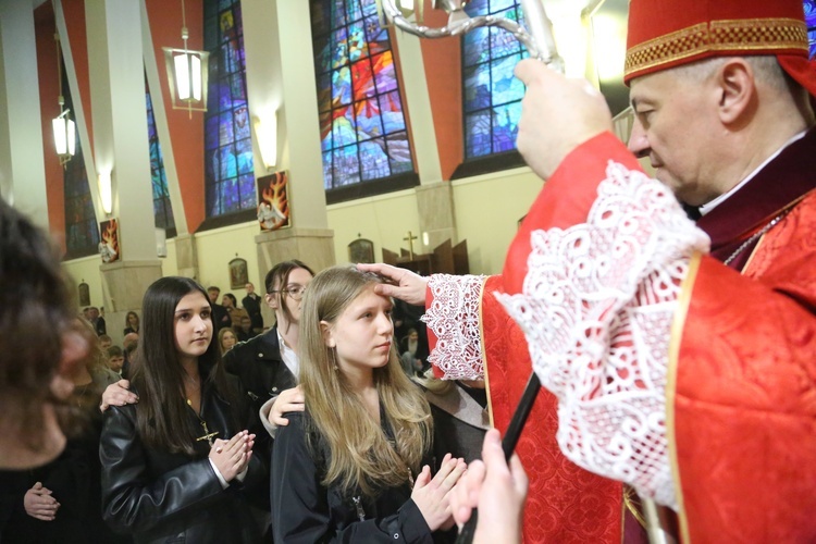 Bierzmowanie w par. pw. św. Jakuba w Brzesku