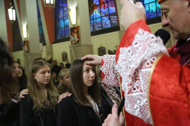 Bierzmowanie w par. pw. św. Jakuba w Brzesku
