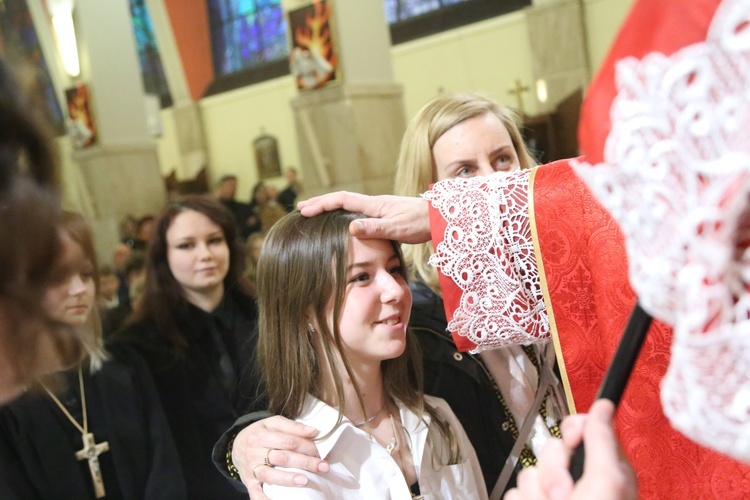 Bierzmowanie w par. pw. św. Jakuba w Brzesku