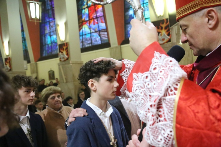 Bierzmowanie w par. pw. św. Jakuba w Brzesku