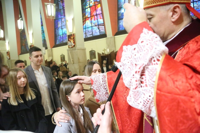 Bierzmowanie w par. pw. św. Jakuba w Brzesku