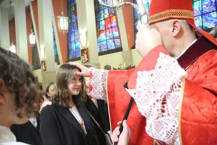 Bierzmowanie w par. pw. św. Jakuba w Brzesku