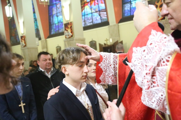 Bierzmowanie w par. pw. św. Jakuba w Brzesku