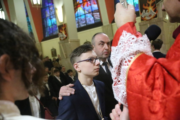 Bierzmowanie w par. pw. św. Jakuba w Brzesku