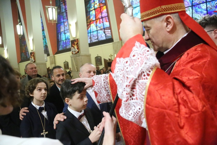 Bierzmowanie w par. pw. św. Jakuba w Brzesku