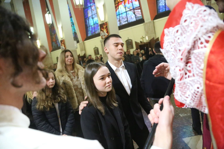 Bierzmowanie w par. pw. św. Jakuba w Brzesku