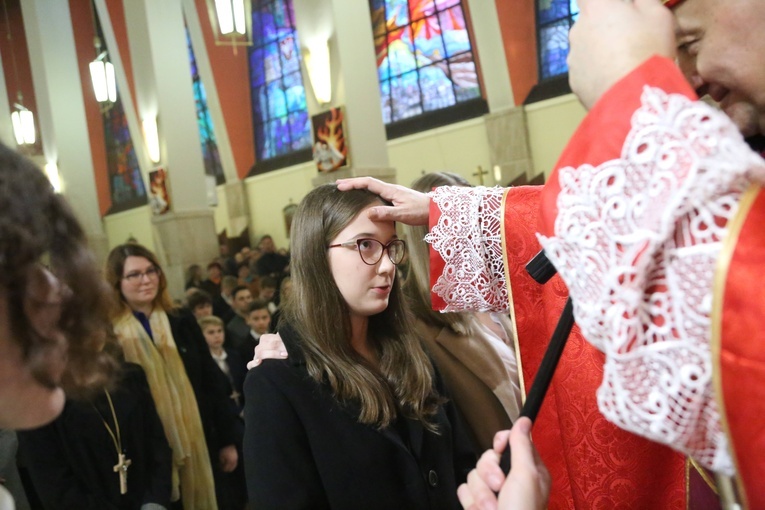 Bierzmowanie w par. pw. św. Jakuba w Brzesku