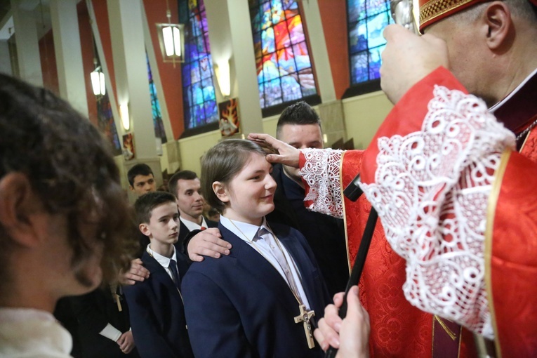 Bierzmowanie w par. pw. św. Jakuba w Brzesku