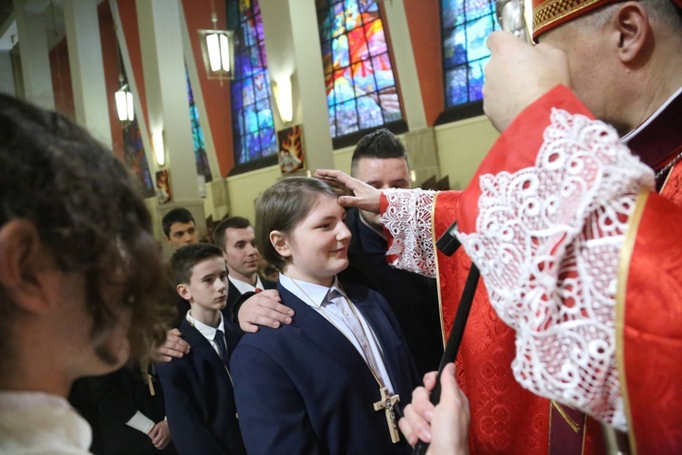 Bierzmowanie w par. pw. św. Jakuba w Brzesku