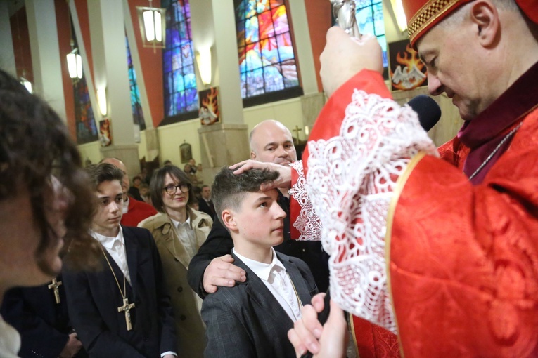 Bierzmowanie w par. pw. św. Jakuba w Brzesku