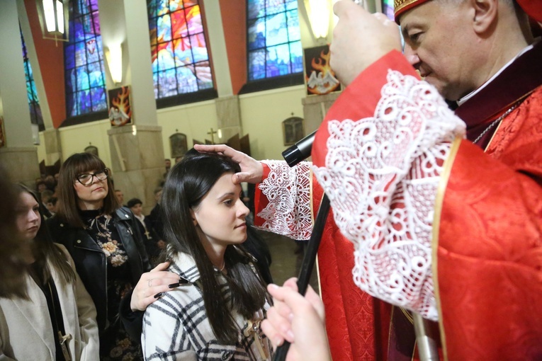 Bierzmowanie w par. pw. św. Jakuba w Brzesku