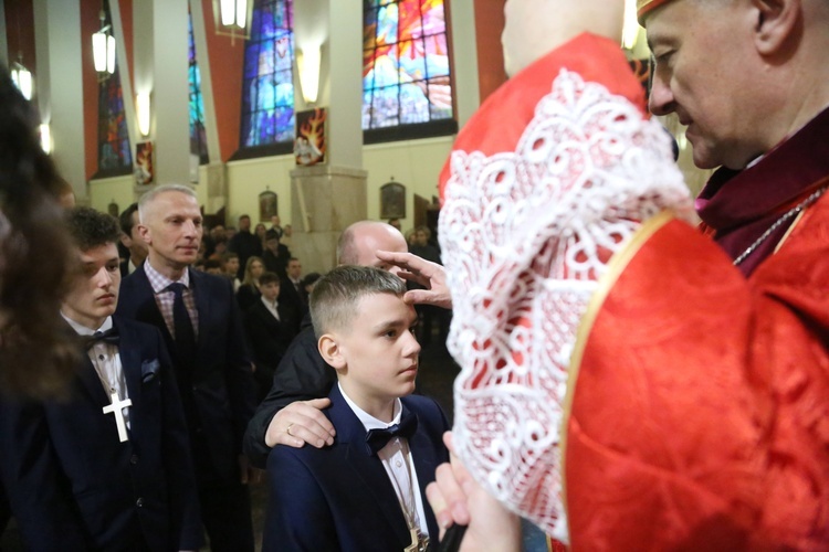 Bierzmowanie w par. pw. św. Jakuba w Brzesku