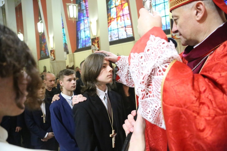 Bierzmowanie w par. pw. św. Jakuba w Brzesku