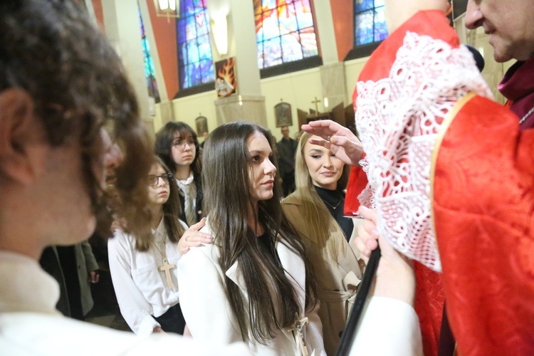 Bierzmowanie w par. pw. św. Jakuba w Brzesku