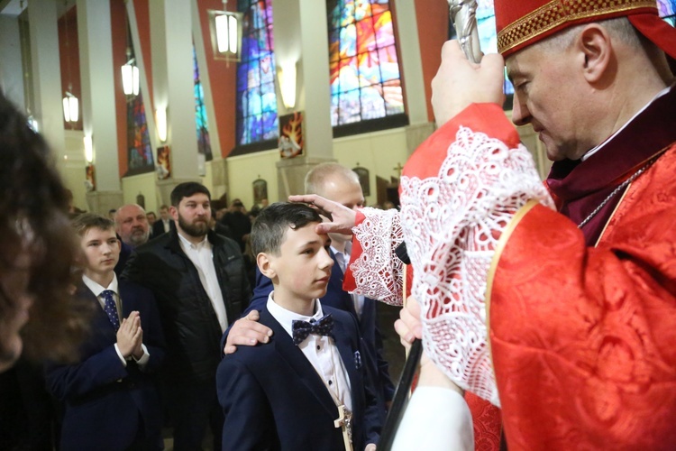 Bierzmowanie w par. pw. św. Jakuba w Brzesku