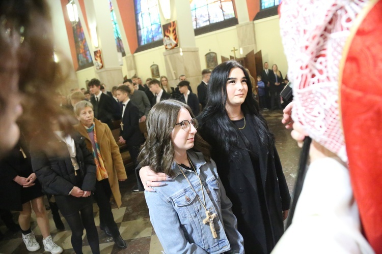 Bierzmowanie w par. pw. św. Jakuba w Brzesku