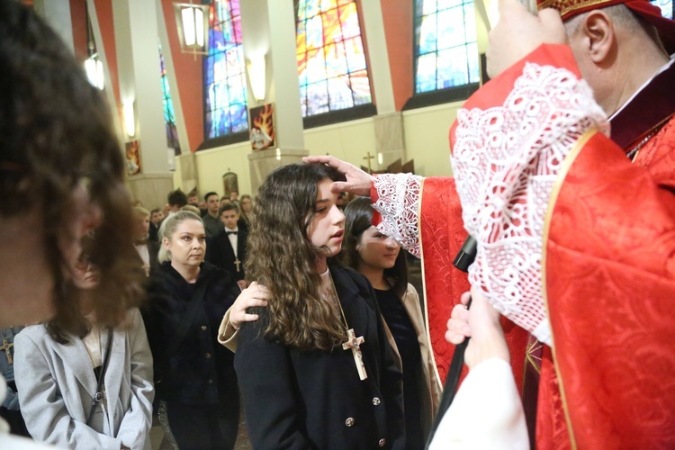 Bierzmowanie w par. pw. św. Jakuba w Brzesku