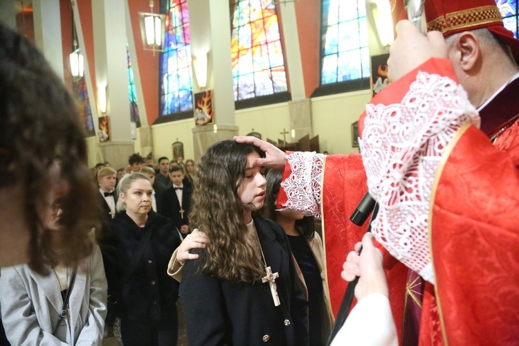 Bierzmowanie w par. pw. św. Jakuba w Brzesku