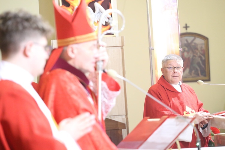 Bierzmowanie w par. pw. św. Jakuba w Brzesku