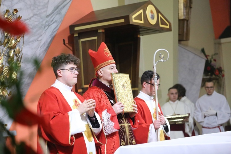 Bierzmowanie w par. pw. św. Jakuba w Brzesku