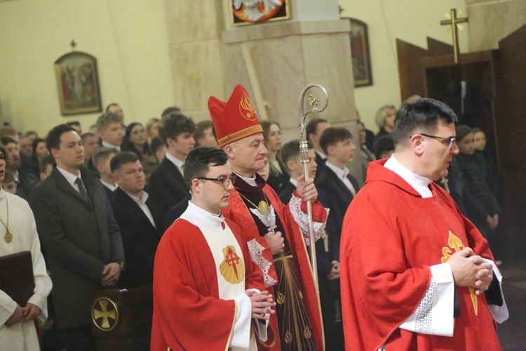 Bierzmowanie w par. pw. św. Jakuba w Brzesku