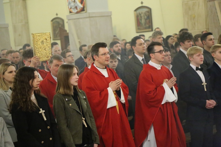 Bierzmowanie w par. pw. św. Jakuba w Brzesku