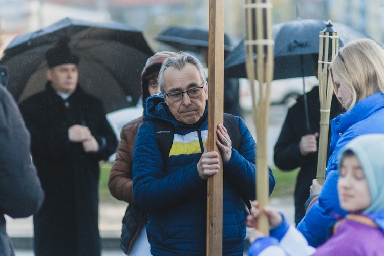 Bielawa. Droga Krzyżowa z Janem Pawłem II