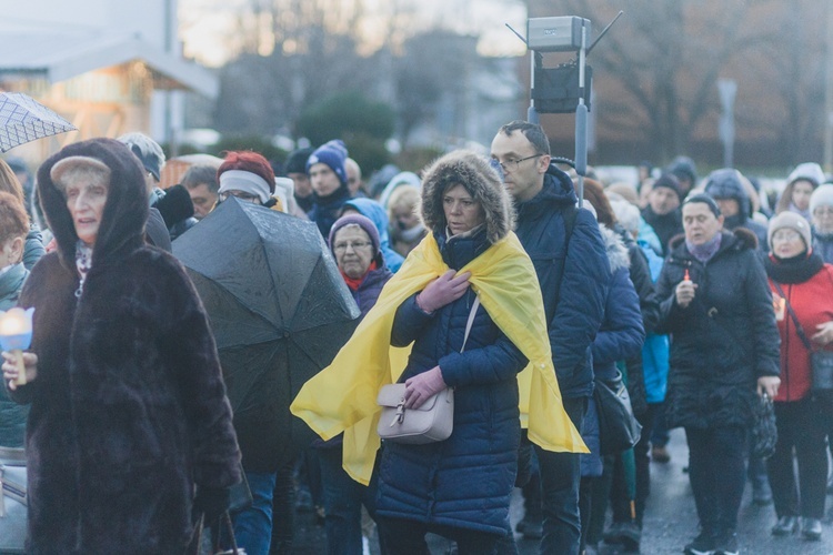 Bielawa. Droga Krzyżowa z Janem Pawłem II